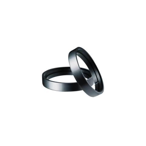2 black sliding rings with smooth, polished surface